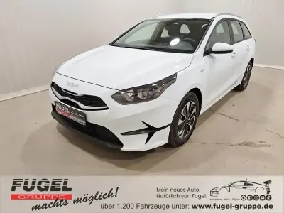 Nouă Kia Ceed Sportswagon Play 101 CP (74 kW) 2025 Alb Break