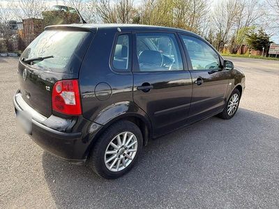 Gebraucht VW Polo 64 PS (47 kW) 2003 Schwarz Kleinwagen