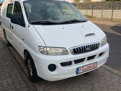 Hyundai H-1
