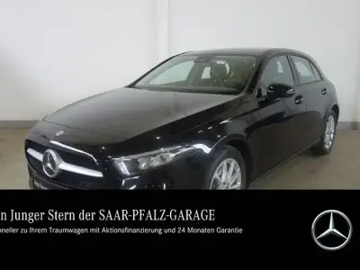 Gebraucht Mercedes A250 160 PS (117 kW) 2021 Schwarz Limousine