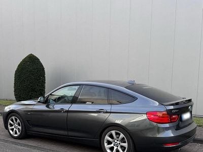 Gebraucht BMW 318 Gran Turismo 140 PS (102 kW) 2013 Grau Coupé