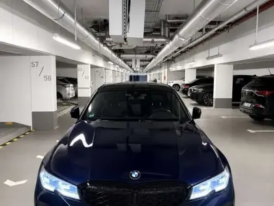Gebraucht BMW 330 M Sport 184 PS (135 kW) 2020 Blau Limousine