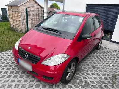 Używany Mercedes A170 116 KM (85 kW) 2005 Czerwony Sedan/Limuzyna