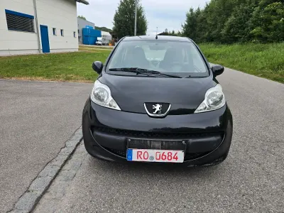 Gebraucht Peugeot 107 Filou 68 PS (50 kW) 2006 Schwarz Kleinwagen