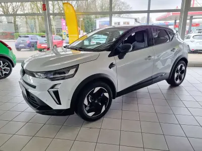 Używany Renault Captur Techno 158 KM (116 kW) 2025 Biały SUV