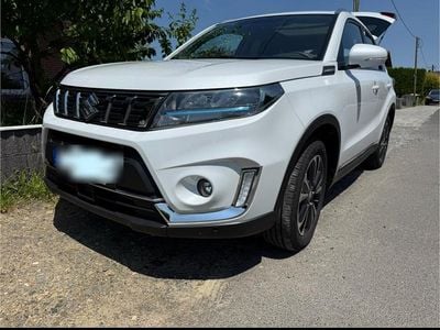 Second-hand Suzuki Vitara Comfort+ 129 CP (94 kW) 2023 Alb SUV