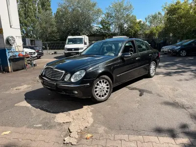 Gebraucht Mercedes E280 231 PS (169 kW) 2005 Schwarz Limousine