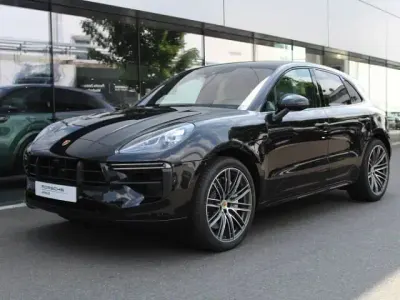 Gebraucht Porsche Macan 441 PS (324 kW) 2019 Tiefschwarzmetallic (metallic) SUV