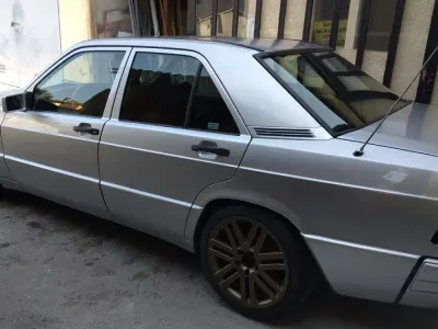 Occasion Mercedes 190 132 ch (97 kW) 1998 Argent Berline