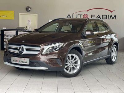 gebraucht Mercedes GLA200 2.HAND*NAVI*BI-XENON*LEDER*ABSTANDSW.*PARKASSIST