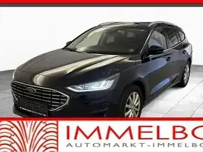 Gebraucht Ford Focus Titanium 125 PS (91 kW) 2023 Agate black Kombi