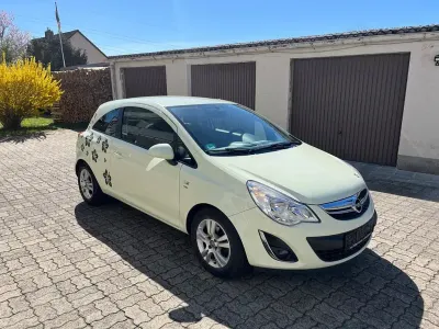 Gebraucht Opel Corsa Selection 69 PS (50 kW) 2011 Beige Kleinwagen