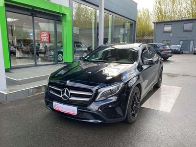 Gebraucht Mercedes GLA200 156 PS (114 kW) 2016 Kosmosschwarz  metalliclack SUV