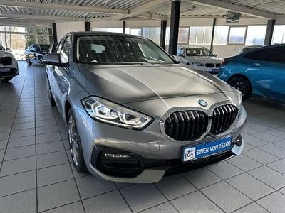 Skyscraper grau metallic (metallic) Gebraucht 2023 BMW 120 Sport Line Kleinwagen | 26.930 € (Fairer Preis)