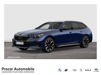 Usado BMW 550e M Sport 313 HP (230 kW) 2025 Azul Carrinha