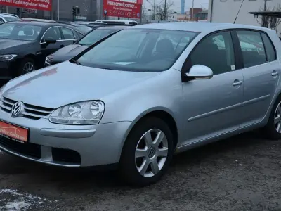 Gebraucht VW Golf VI Trendline 102 PS (75 kW) 2008 Silber Kleinwagen