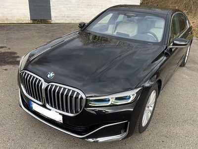 Gebraucht BMW 730L Sport Line 265 PS (194 kW) 2020 Schwarz Limousine