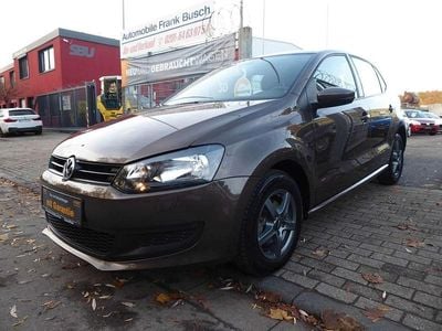 Braun Gebraucht 2013 VW Polo Trendline Kleinwagen | 7.989 € (Fairer Preis)