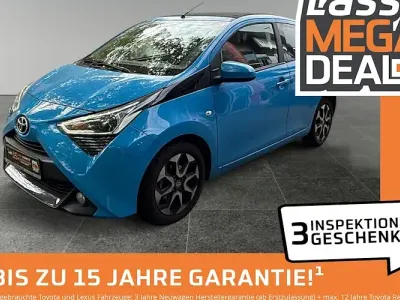 Gebraucht Toyota Aygo x-sky 72 PS (52 kW) 2019 Blau Kleinwagen