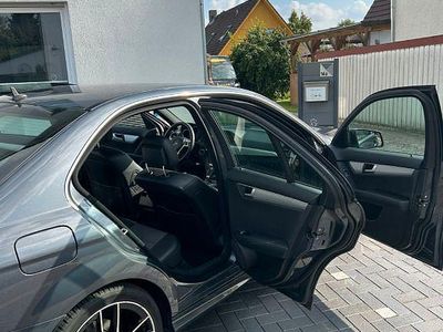 Mercedes C180