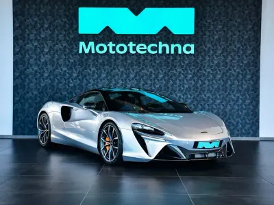Gebraucht McLaren Artura 680 PS (500 kW) 2024 Blau