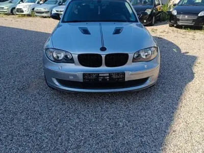 Gebraucht BMW 118 Efficient Dynamics 143 PS (105 kW) 2010 Silber Kleinwagen