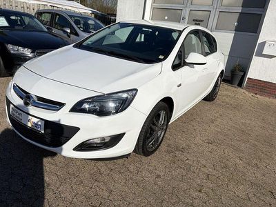 Usata Opel Astra Selection 87 CV (63 kW) 2013 Bianco Berlina