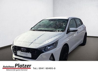 Weiss Gebraucht 2021 Hyundai i20 Trend Limousine | 14.980 € (Fairer Preis)