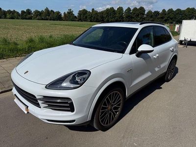 Weiß Gebraucht 2022 Porsche Cayenne Platinum Edition SUV | 78.500 € (Superpreis)