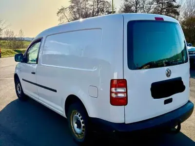 Second-hand VW Caddy 105 CP (77 kW) 2015 Alb Monovolum