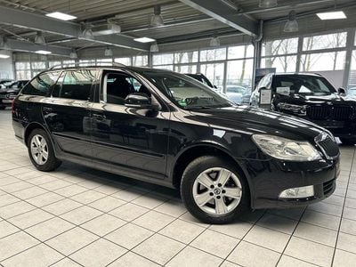 Gebraucht Skoda Octavia Ambiente 140 PS (102 kW) 2011 Schwarz Kombi