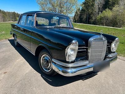 Second-hand Mercedes 220 110 CP (80 kW) 1965 Negru Berlinǎ