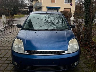 Blau Gebraucht 2007 Ford Fiesta Kleinwagen | 2.250 €