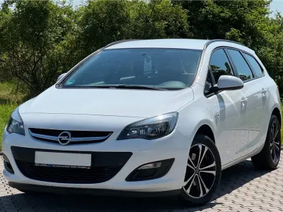 Gebraucht Opel Astra 110 PS (80 kW) 2015 Weiß Kombi