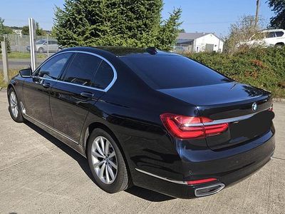 Gebraucht BMW 730 265 PS (194 kW) 2016 Schwarz Limousine