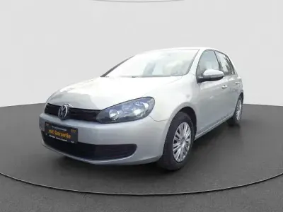 Gebraucht VW Golf VI Trendline 80 PS (58 kW) 2009 Gold Kleinwagen