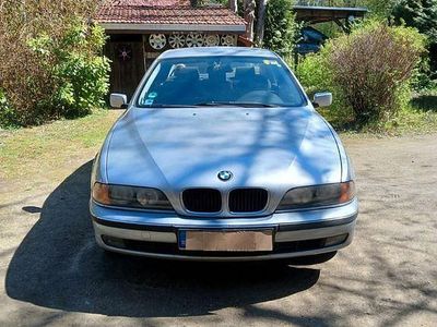 Gebraucht BMW 520 150 PS (110 kW) 1996 Silber Limousine