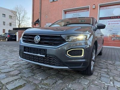 Second-hand VW T-Roc Style 116 CP (85 kW) 2021 Gri SUV