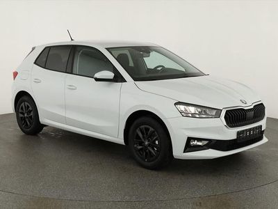 Neu Skoda Fabia Selection 95 PS (69 kW) 2025 Moon weiß metallic Kleinwagen