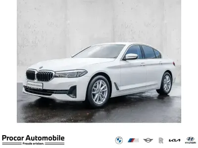Begagnad BMW 520 Sport Line 190 HK (139 kW) 2022 Vit Sedan