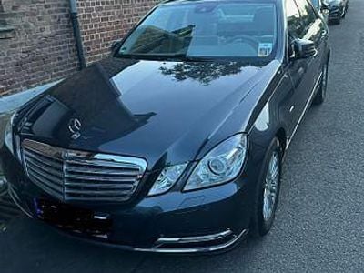 Gebraucht Mercedes E250 204 PS (150 kW) 2010 Silber Limousine