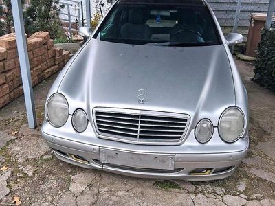 Silber Gebraucht 1999 Mercedes CLK200 Coupé | 1.800 € (Teuer)