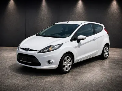 Gebraucht Ford Fiesta Champions Edition 60 PS (44 kW) 2012 Weiß Kleinwagen