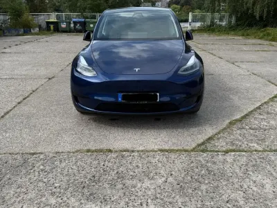 Gebraucht Tesla Model Y Standard Range 161 kW (220 PS) 2024 Blau SUV