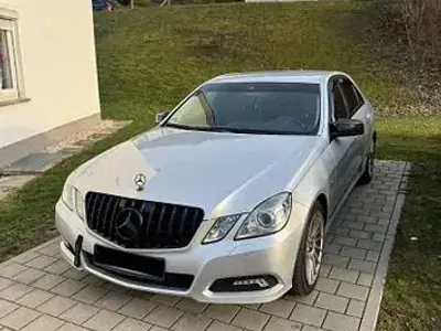 Gebraucht Mercedes E350 Avantgarde 292 PS (214 kW) 2009 Silber Limousine