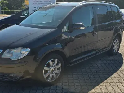 Gebraucht VW Touran Trendline 140 PS (102 kW) 2007 Schwarz Van / Kleinbus