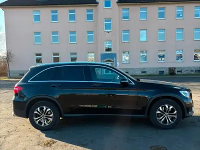 Gebraucht Mercedes GLC250 Exclusive 204 PS (150 kW) 2017 Schwarz SUV