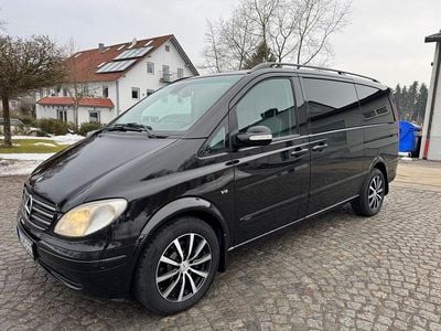Schwarz Gebraucht 2009 Mercedes Viano Van / Kleinbus | 10.800 € (Guter Preis)
