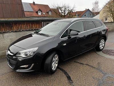 Gebraucht Opel Astra 140 PS (102 kW) 2016 Grau Kombi
