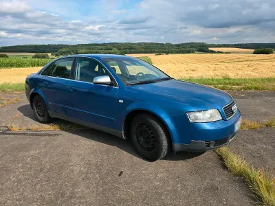 Gebraucht Audi A4 S-Line 131 PS (96 kW) 2001 Blau Limousine
